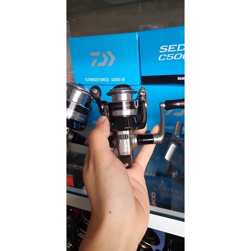 Máy Câu Cá DAIWA 4000 - 2500 và DAIWA 1000