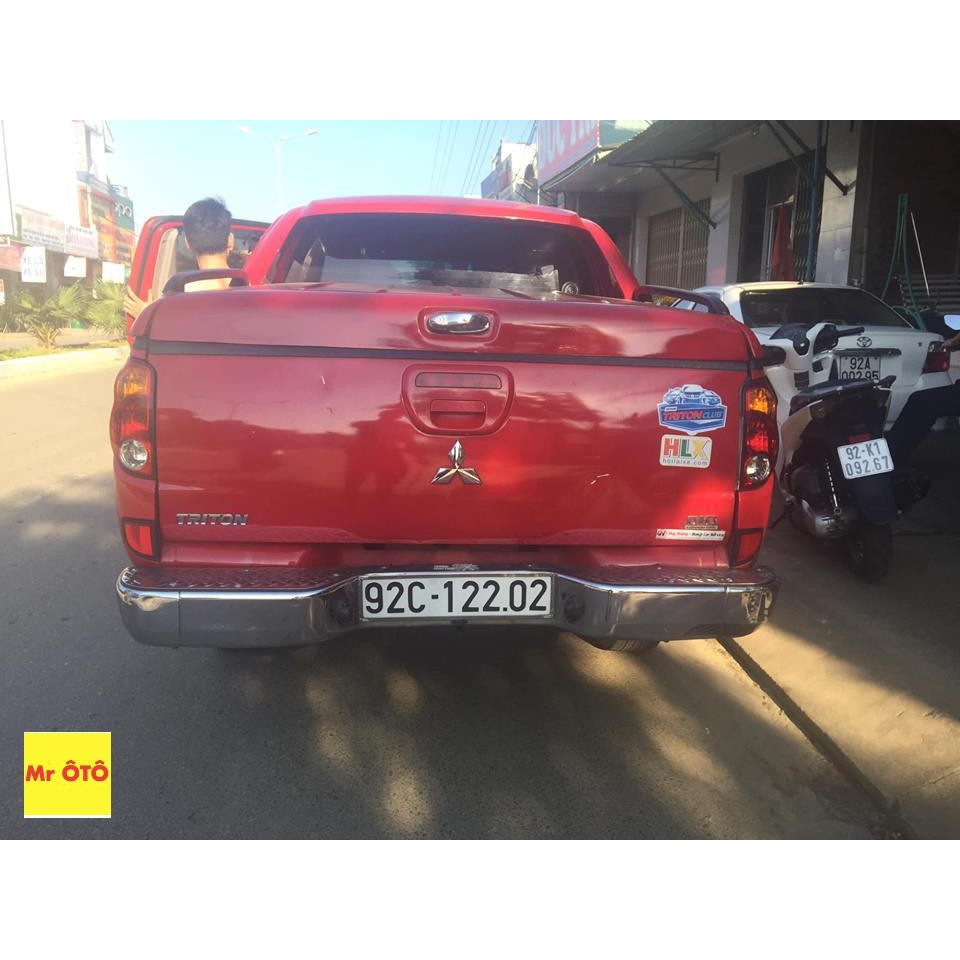 RÈM CHE NẮNG NAM CHÂM CHO XE  MITSUBISHI TRITON 2010-2015 . BẢO HÀNH 2 NĂM TOÀN QUỐC