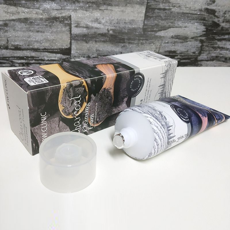 [Mã COS1904 giảm 8% đơn 300K] Sữa rửa mặt sạch sâu, ngừa mụn từ than hoạt tính 3W CLINIC CHARCOAL CLEANSING FOAM | BigBuy360 - bigbuy360.vn