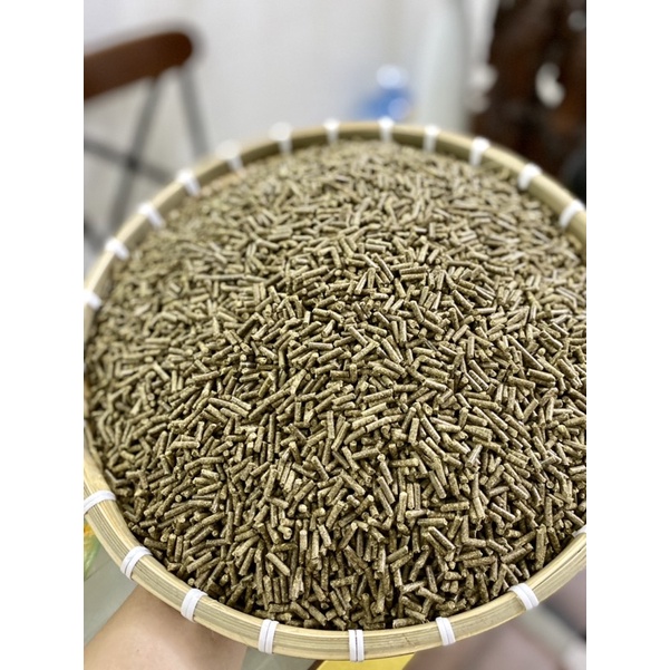 Cỏ nén linh lăng.Thức ăn cho gà, chim, thỏ.Thuéc ăn cho thú cưng