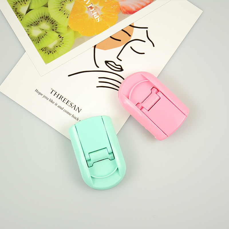 Mini Eyelash Clipper Sweet Color Japanese Korean Style Small and easy to carry