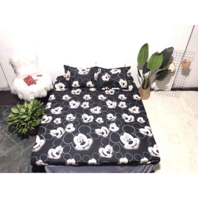 Bộ ga chun và 2 áo gối nằm Emmidecor - mẫu chuột mickey , drap cotton poly