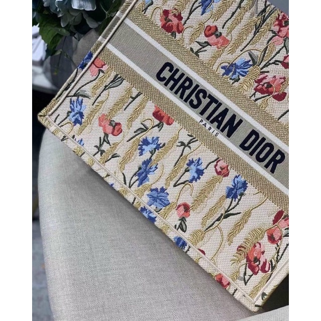 ✅Túi DIO BOOK SMALL TOTE - size 41cm - Hàng nguyên bản.