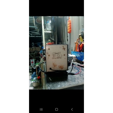 ổn áp standa