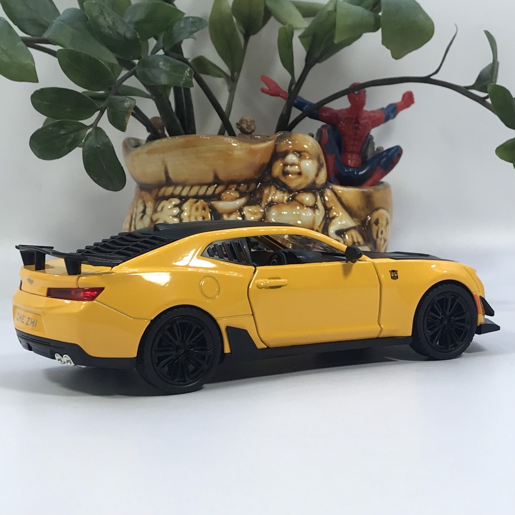 Mô hình xe ô tô Chevrolet Camaro tỷ lệ 1:24 dòng xe cơ bắp Mỹ