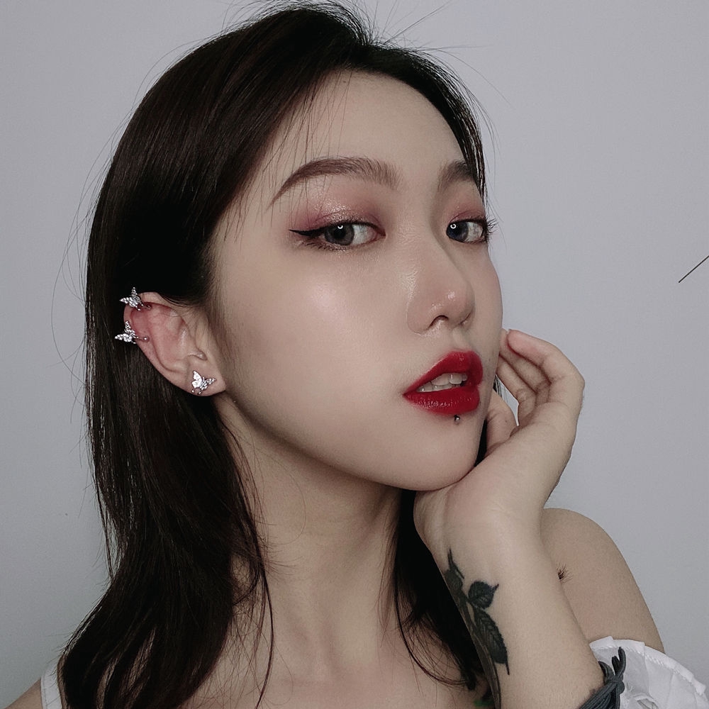 Đôi khuyên tai hình bươm bướm phong cách thời trang xinh xắn cho phái nữ