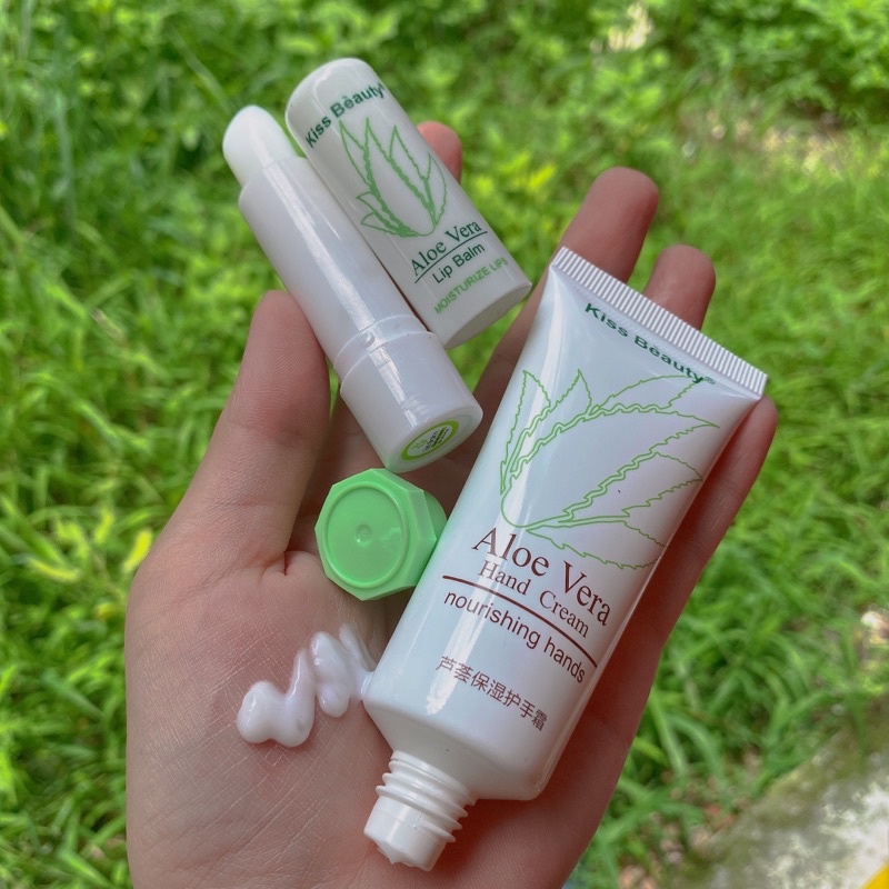 Túi kem dưỡng + son dưỡng nha đam của kissbeauty G439