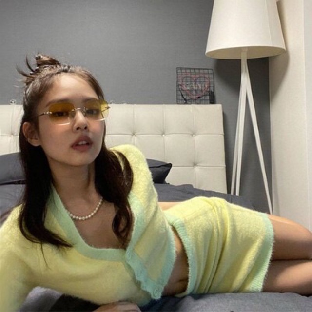 Set Jennie croptop váy chữ a body xanh lá siêu đẹp