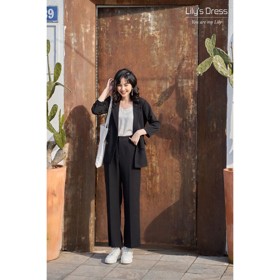 Set Blazer Đen 4 cúc dáng ngắn + quần sớ by Lilie