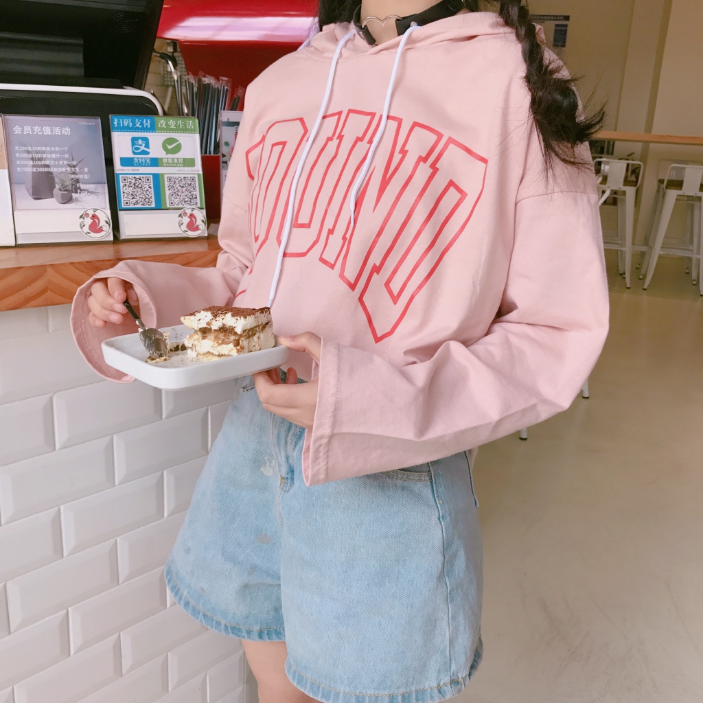 Áo hoodie có nón tay dài in chữ cá tính sành điệu