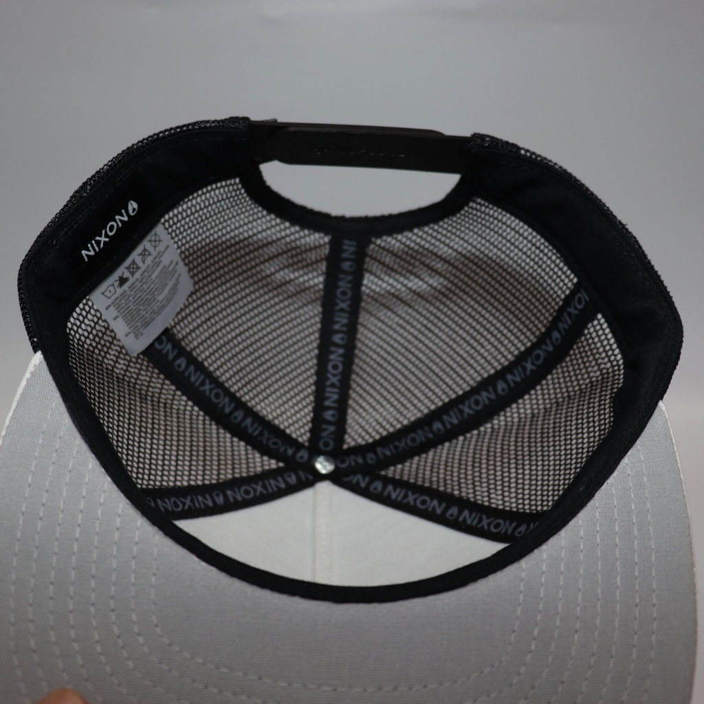 Nón NHS Snapback Trắng Lưới Đen Logo Giọt Nước Nix004.