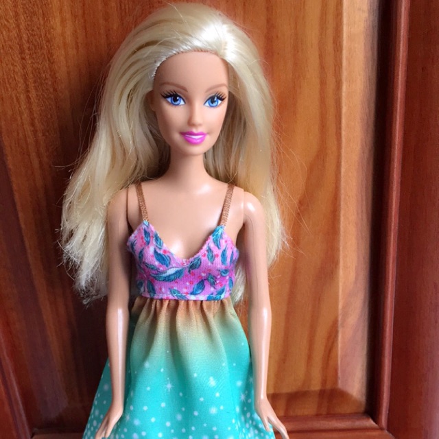 búp bê barbie khớp chân ẩn (không kèm váy)