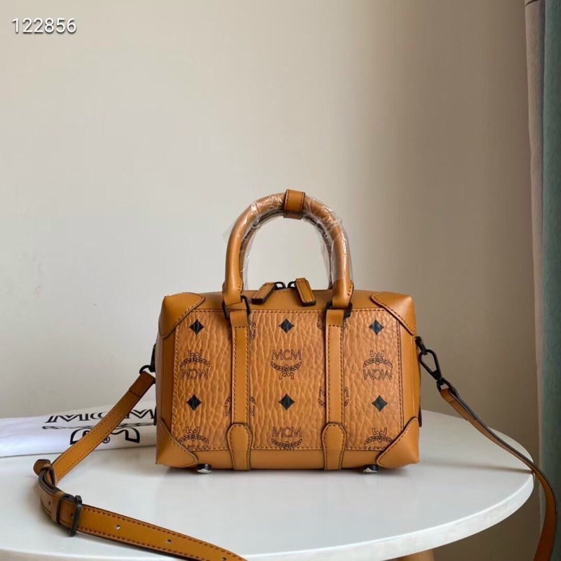 Túi MCM SOFT BERLIN