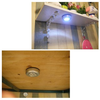 Đèn LED gắn tường dùng pin sạc