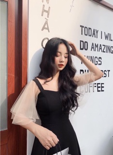 ĐẦM ĐEN XOÈ TAY LƯỚI