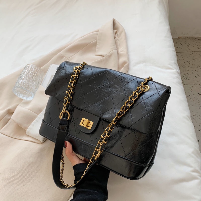 Túi đeo dưới cánh tay thời trang retro 2021