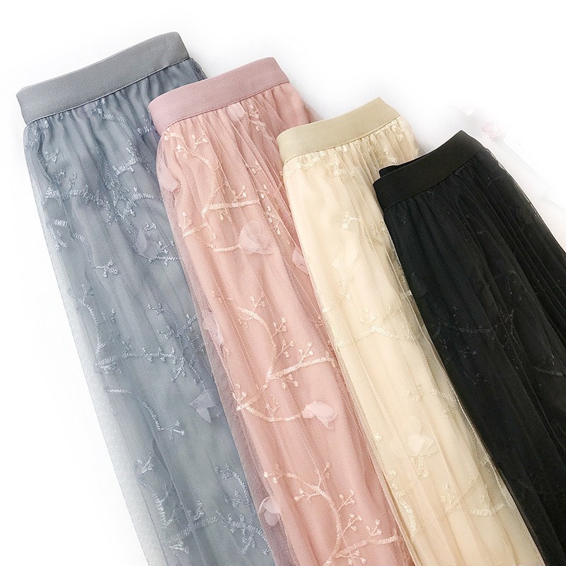 Váy xòe dáng dài 3 lớp dễ thương đính hoa nổi VAY84 free size