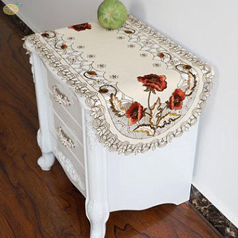 Khăn trải bàn thêu hoa văn cổ điển hình oval kích thước 40x85cm