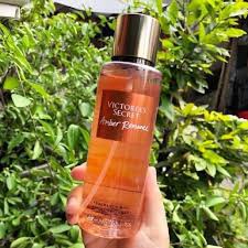[𝐵𝒪𝒟𝒴 𝑀𝐼𝒮𝒯] Body mist xịt thơm toàn thân Victoria Secret Amber Romance 10ML #тнυynga.вeaυтyѕнop