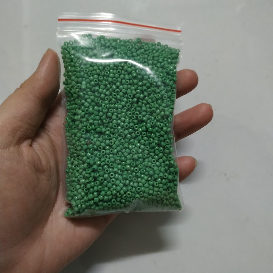 100gr hạt cườm tấm (tầm 2mm, hạt không đều) - Nguyên liệu kết cườm, đính hạt, handmade