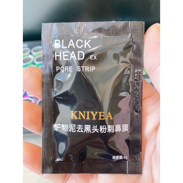 Lột mụn đầu đen mụn cám mụn mũi than tre than hoạt tính black head gói 6g tiện dụng