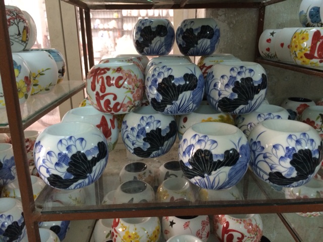 Đèn tinh dầu dùng thờ cúng