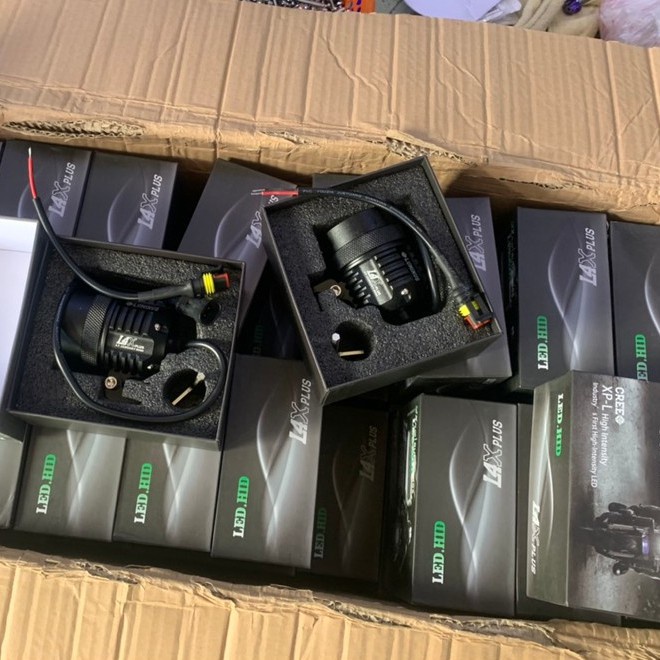 Đèn Trợ sáng L4x Xml2 kính tím, sáng gom