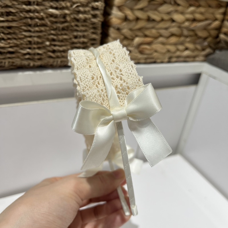 Bờm ren xếp ly handmade công chúa cho bé