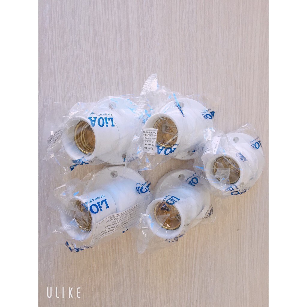 Đui đèn xoáy E27 Lioa | BigBuy360 - bigbuy360.vn