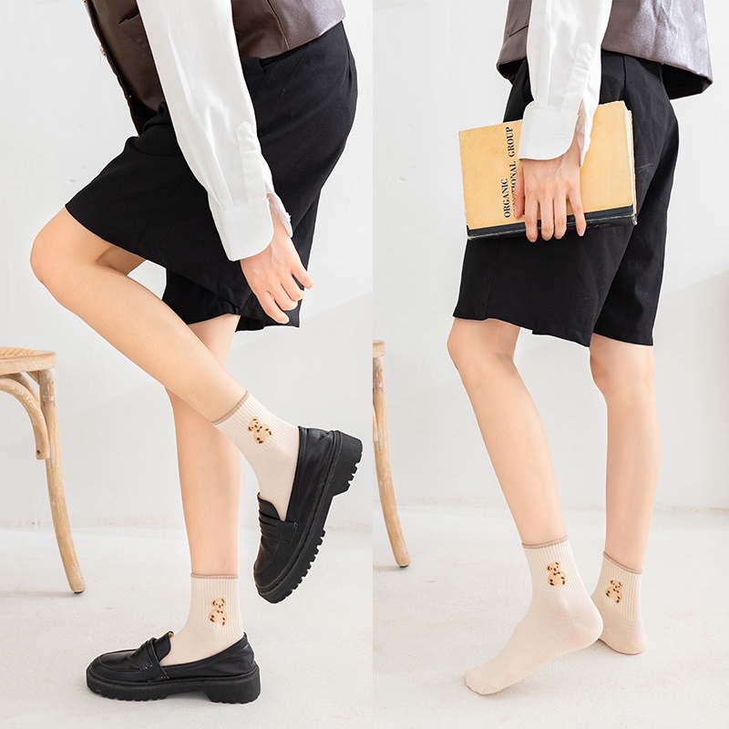 Tất dệt kim cổ cao thêu gấu Phong Cách Vintage Hàn Quốc Mẫu tcc2