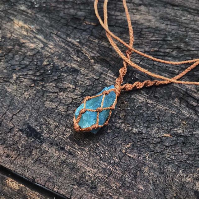 Dây chuyền đá thô Aquamarine