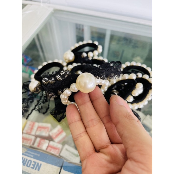 Chun Buộc Tóc Ngọc Trai Nhân Tạo Siêu Sang