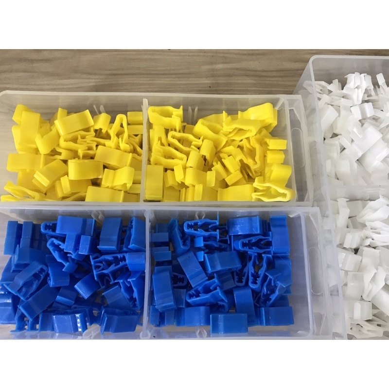 Chốt kẹp nhựa dàn áo zin