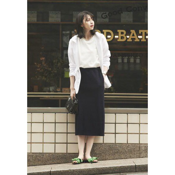 (UNIQLO Nhật chính hãng) Nữ- Chân váy bút chì dáng midi xẻ sau kẻ tăm chất thun- Woman Ribbed Skirt | BigBuy360 - bigbuy360.vn