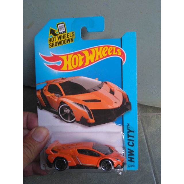 Xe Hotwheels Lamborghini Veneno cam