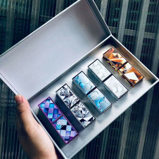 Set 5 son sáp Hold Live vỏ pha lê siêu đẹp | BigBuy360 - bigbuy360.vn
