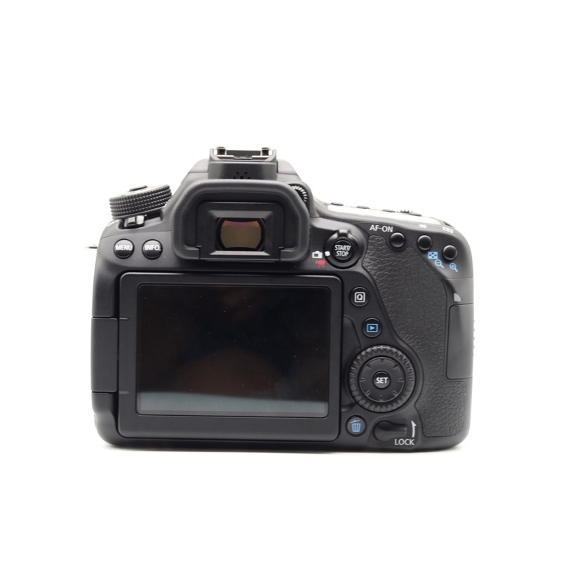 MÁY ẢNH CANON EOS 80D KIT EF-S 18-55MM F3.5-5.6 IS STM