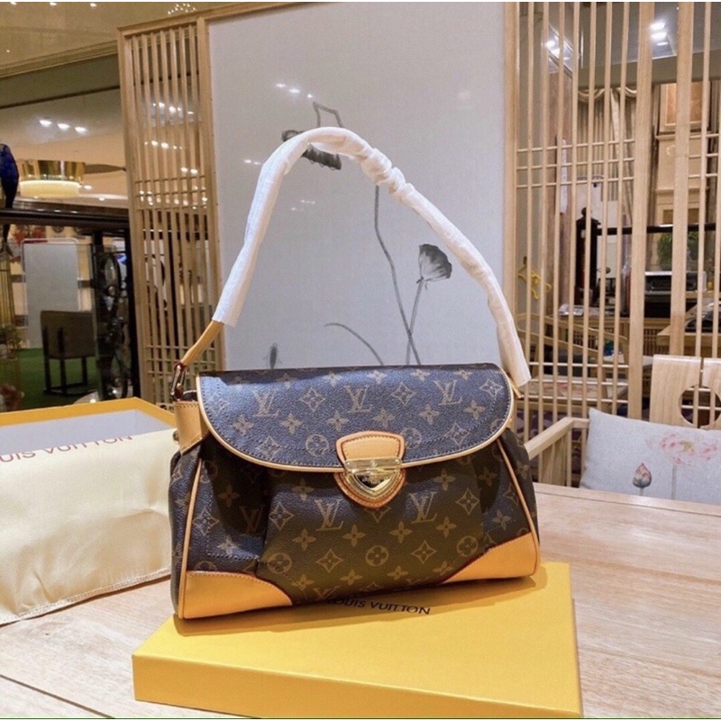 Túi đeo vai lệ vy