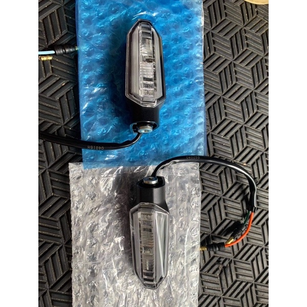 Cặp xi nhan vario 150 hàng new