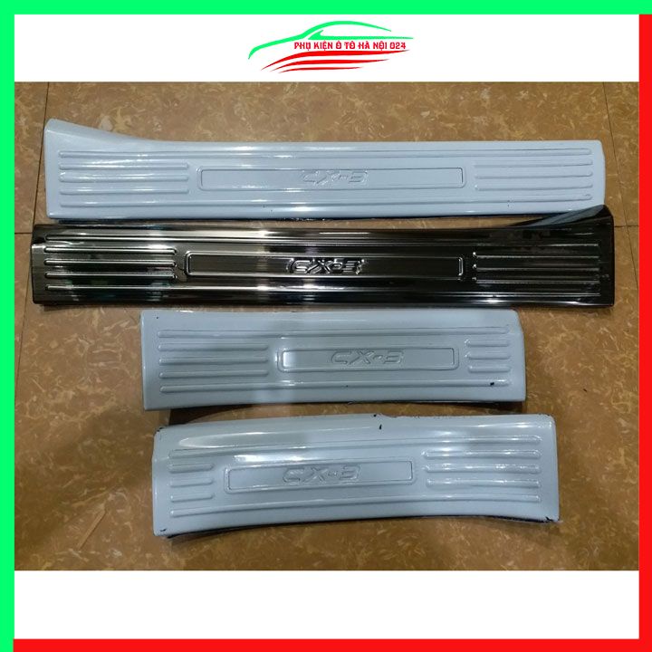 Ốp bậc cửa, nẹp bước chân trong ngoài Mazda CX3, CX-3 2021-2023 vân Titan chống trầy bảo vệ trang trí xe