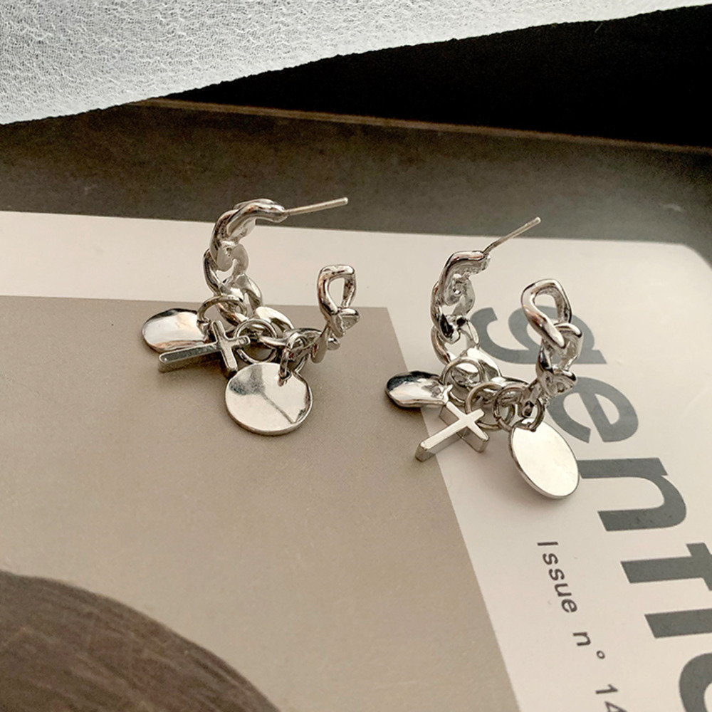 Khuyên Tai Hình Tròn Chữ Thập Cá Tính Hợp Thời Trang