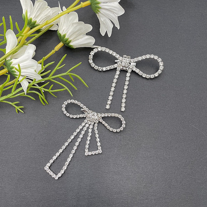 1477944 Cài Áo Hình Nơ Đính Đá Phong Cách Hàn Quốc