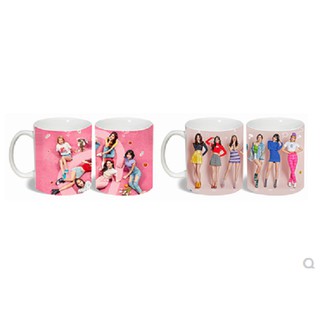 Cốc sứ cao cấp in hình nhóm nhạc thần tượng Twice abum What is love nhiều mẫu cực đẹp