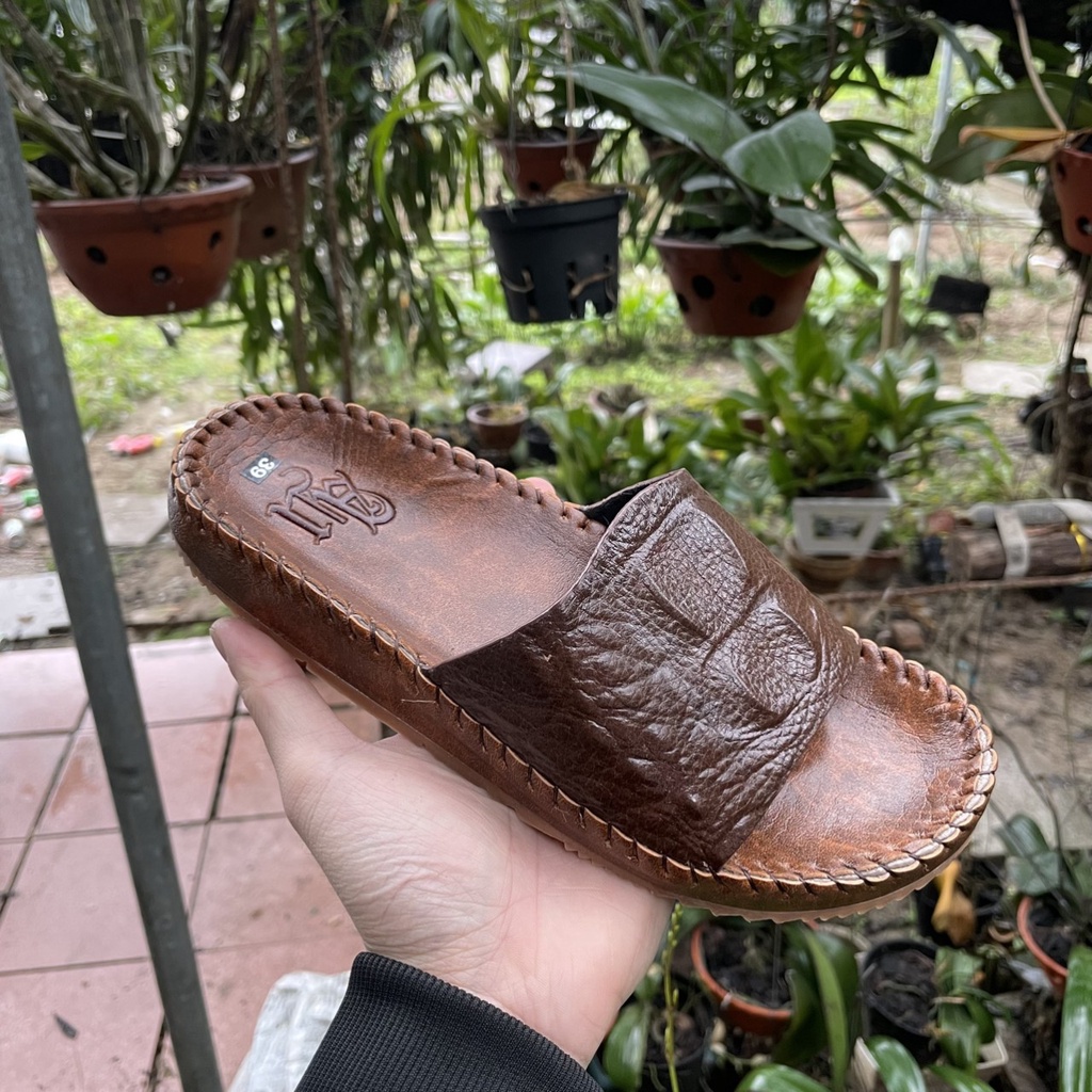 Dép Nam Da Bò Thật Khâu Viền Chác Chắn Bảo Hành 12 Tháng, Mẫu Dập Vân Cá Xấu Nâu