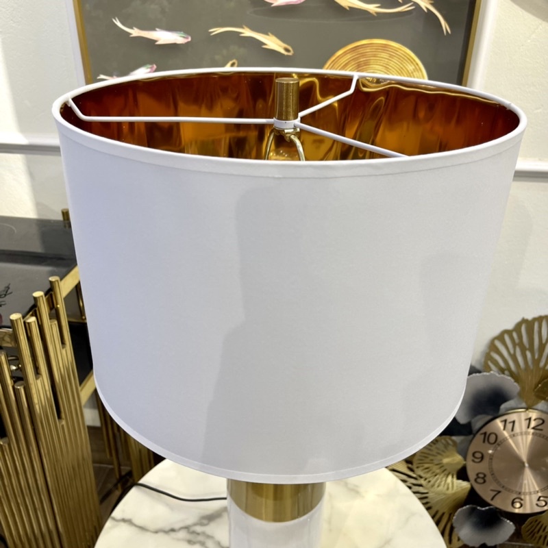 👉 Đèn bàn decor cao cấp mã 2001