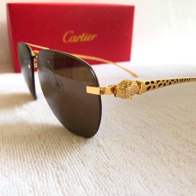 Kính cartier râm thời trang.