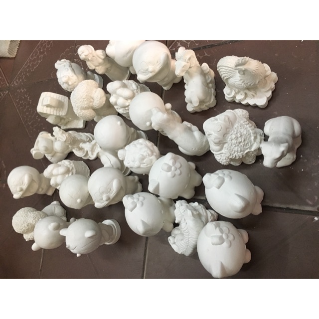 Tượng tô màu size 9.5cm x6cm