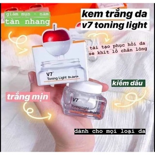 Kem dưỡng trắng da V7