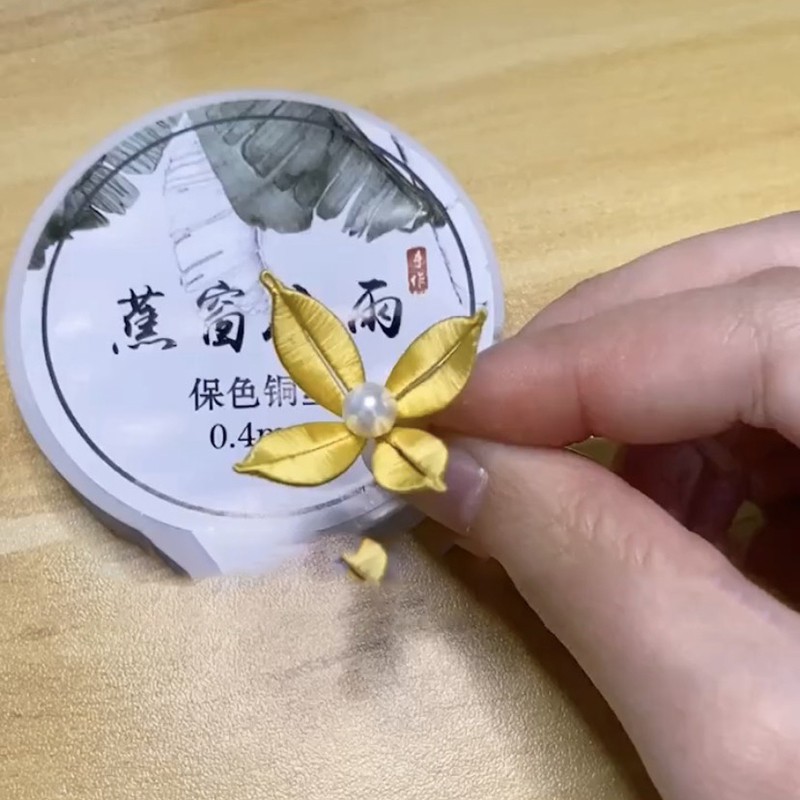 Giấy cứng làm triền hoa