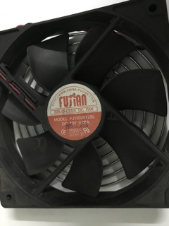 Quạt tản nhiệt cũ